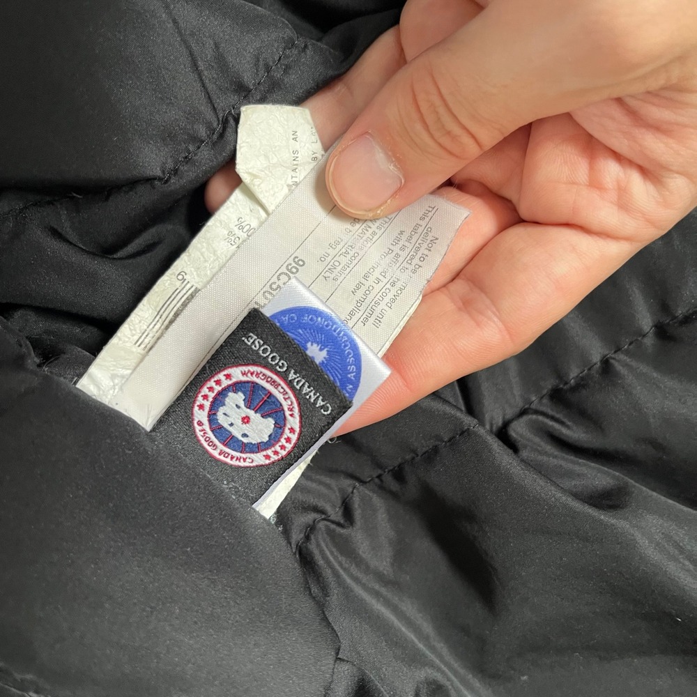 Canada Goose Chilliwack Bomber Jacket Blue Fur Hood Mens Medium M 7950M - Picture 9 of 14